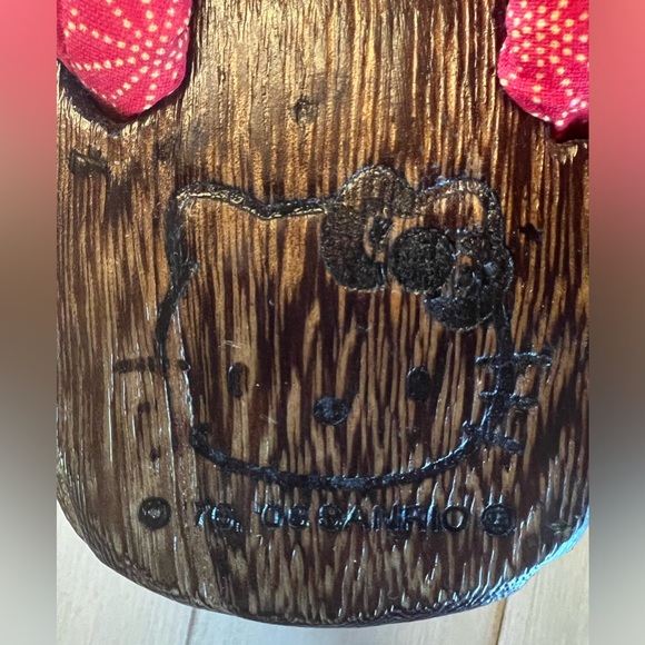 Sanrio Vintage Hello Kitty rare wood Japanese sandles - Picture 2 of 6
